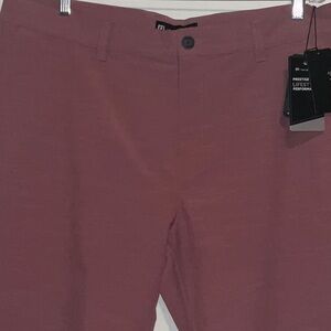 Travis Mathew On A Boat Golf Performance Ruby Wine Chino Shorts 42x9 NWT